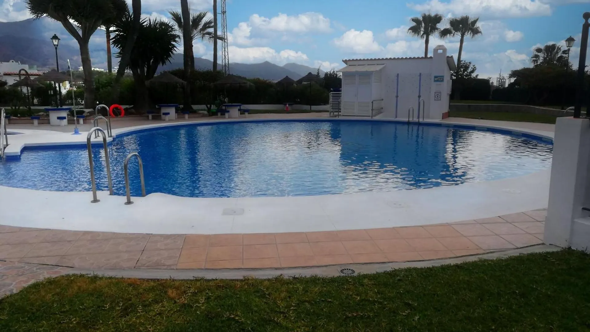 Vila A2407 Charming Townhouse With Sea Views And Pool Nerja 0*,  Španělsko
