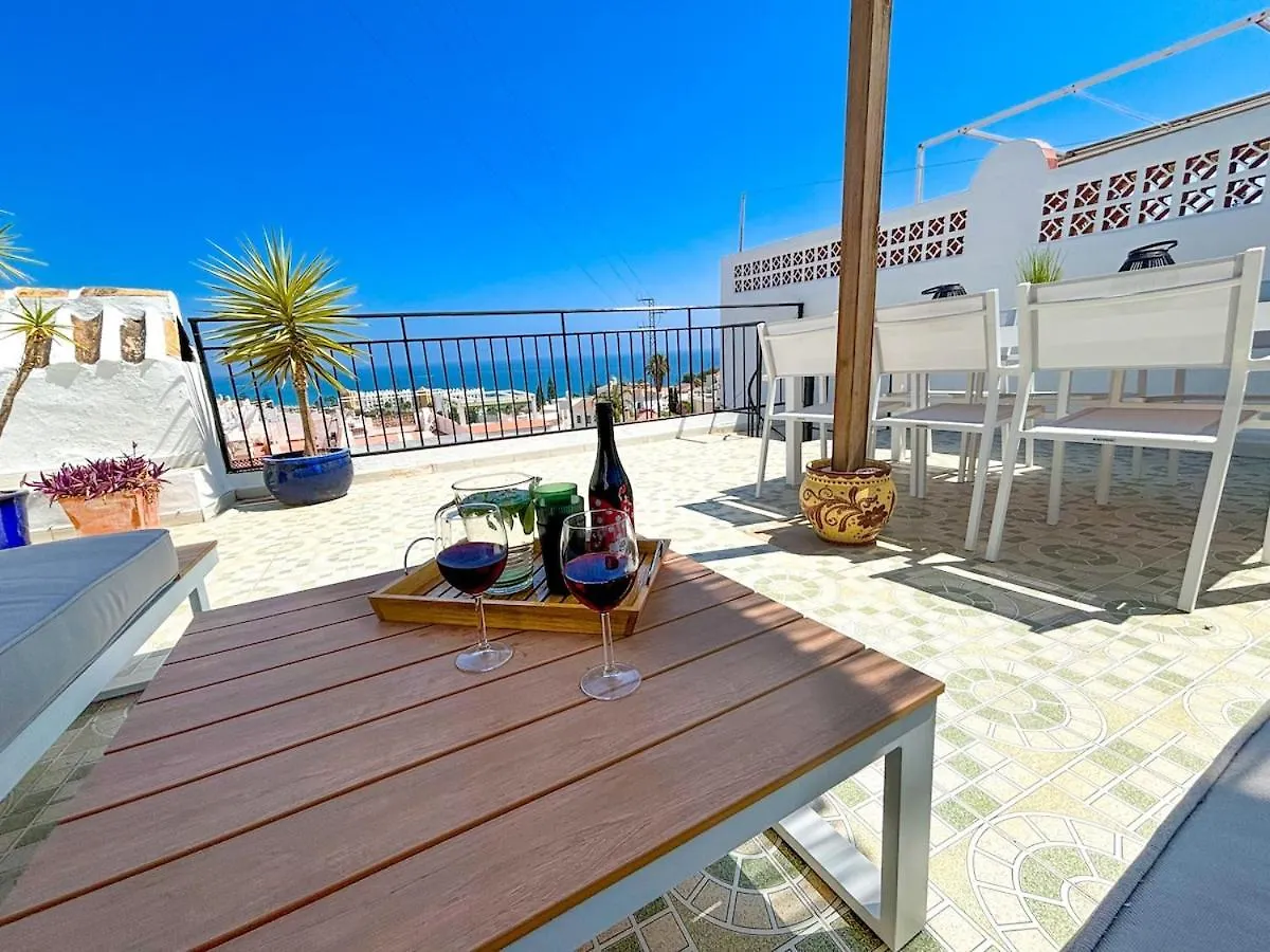 Dom wakacyjny Willa A2407 Charming Townhouse With Sea Views And Pool Nerja